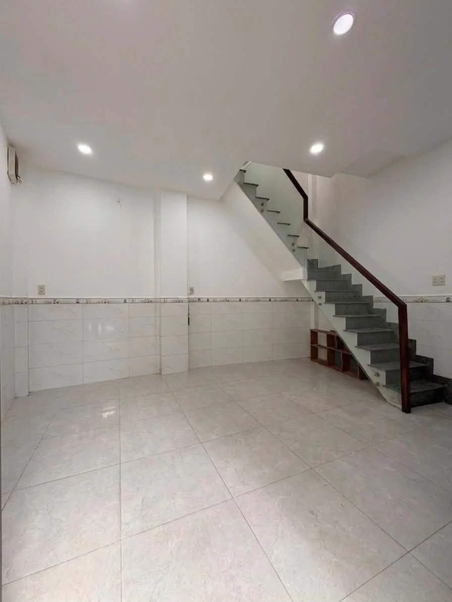 Bán nhà hẻm Hồng Bàng 1 trệt 2 lầu 2PN, 22,4m2, giá 3,1 tỷ, Phường 9 Quận 6 - Ảnh thu nhỏ 4