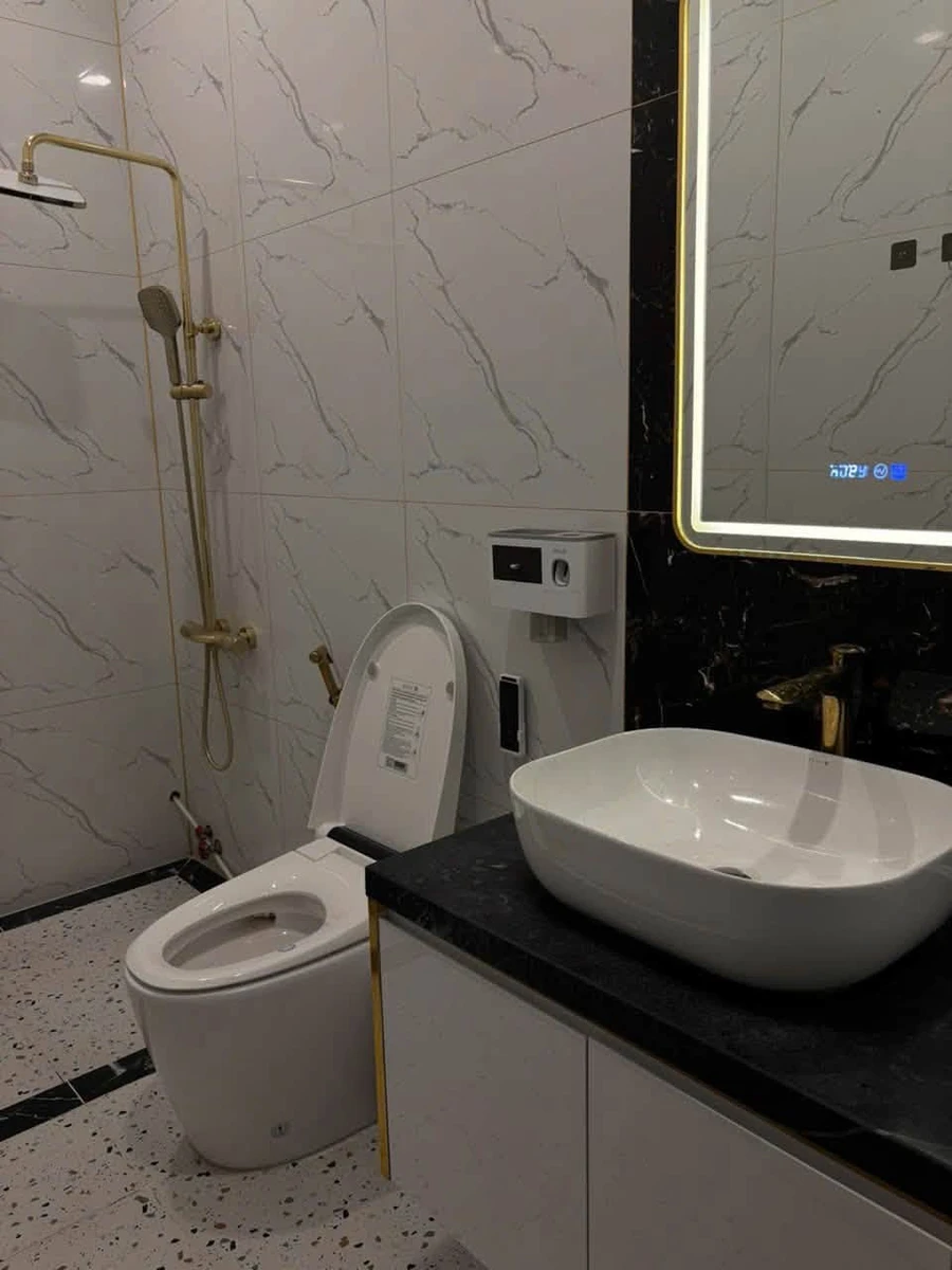 Bán nhà 2 mặt tiền 150m2 trung tâm Dĩ An, đang khai thác homestay, giá 6,5 tỷ - Ảnh thu nhỏ 4