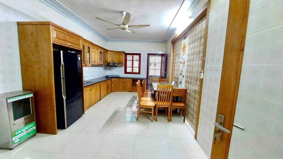 Bán nhà 5 tầng mặt phố Phạm Ngọc Khánh, 72m2, 6PN, 7 tỷ - Ảnh thu nhỏ 4