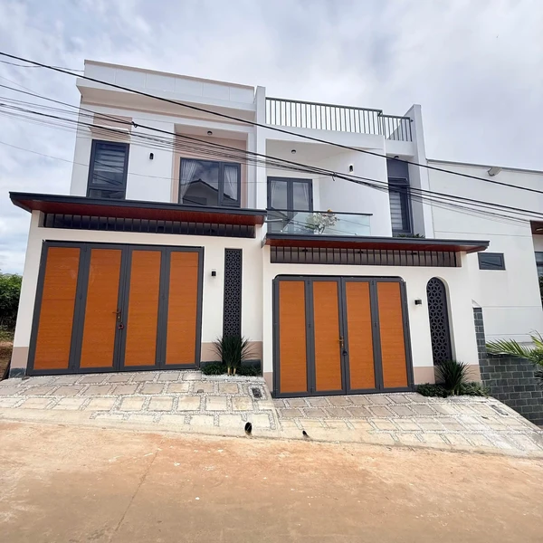 Bán 2 căn nhà liền kề Pleiku 58,5m² 2 tỷ 580