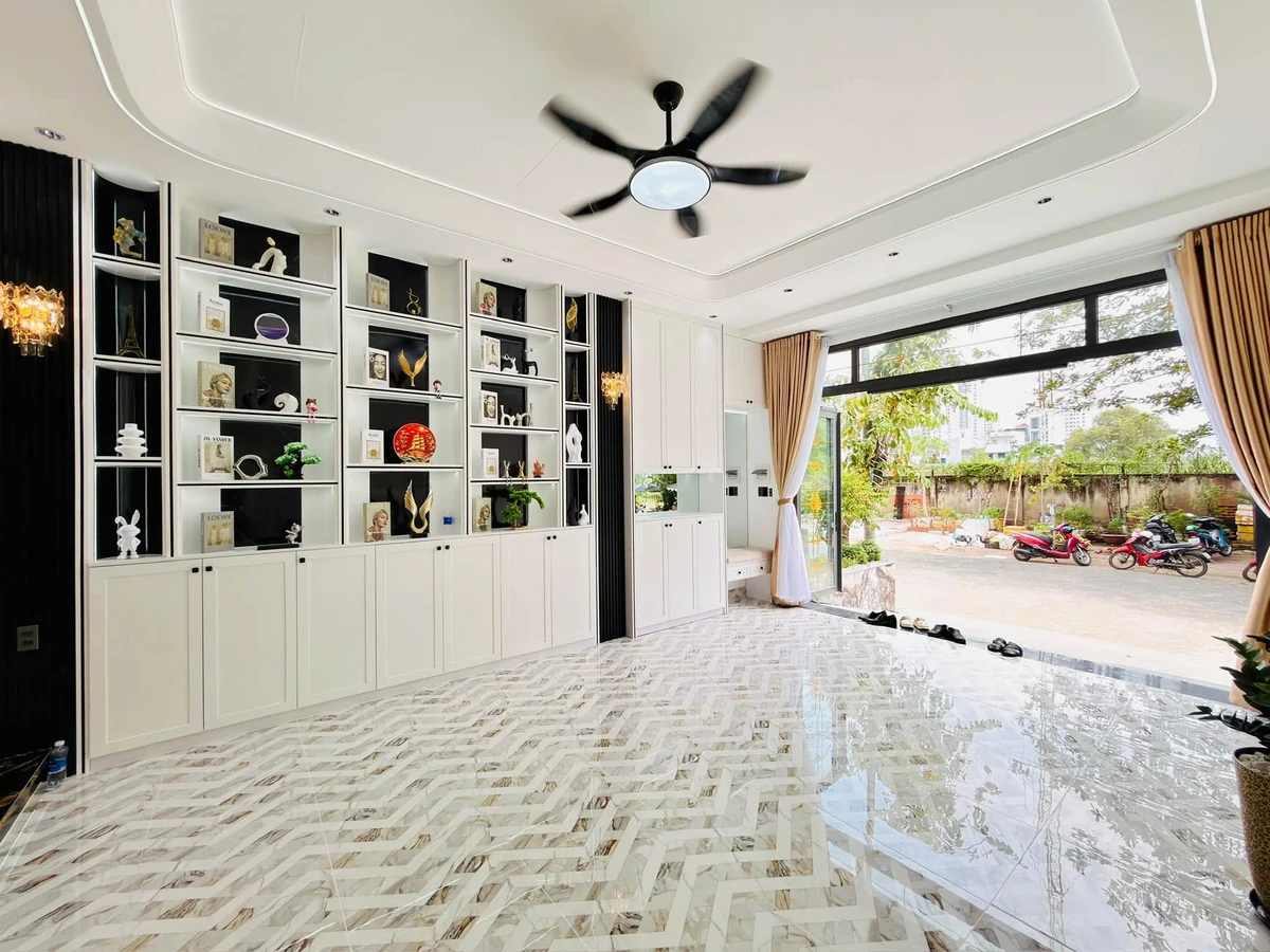 Biệt thự phố mặt tiền D4 KDC Phú Mỹ 90m² 17,9 tỷ - Ảnh thu nhỏ 3