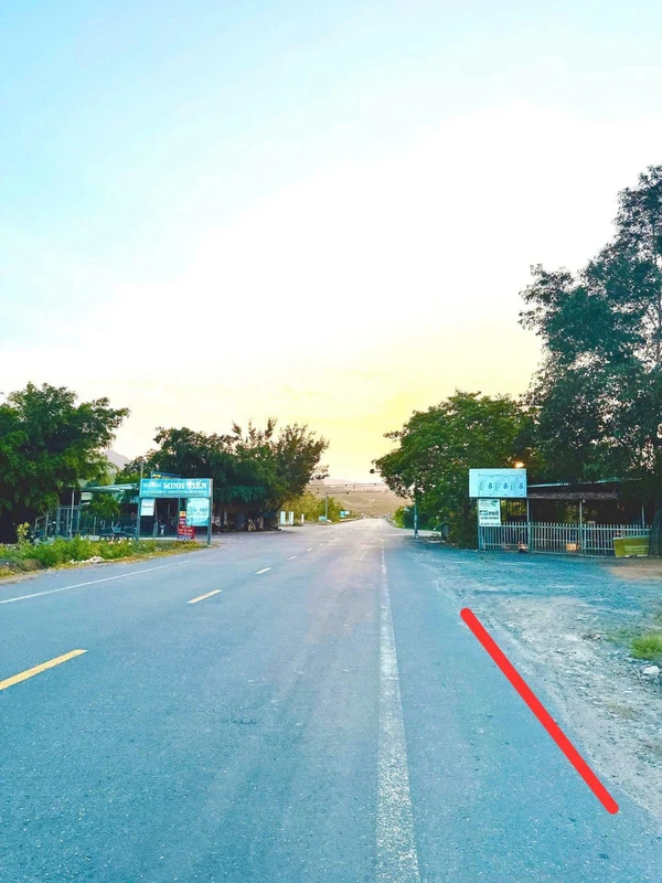 Bán lô đất mặt tiền QL27C Khánh Hòa 275m2