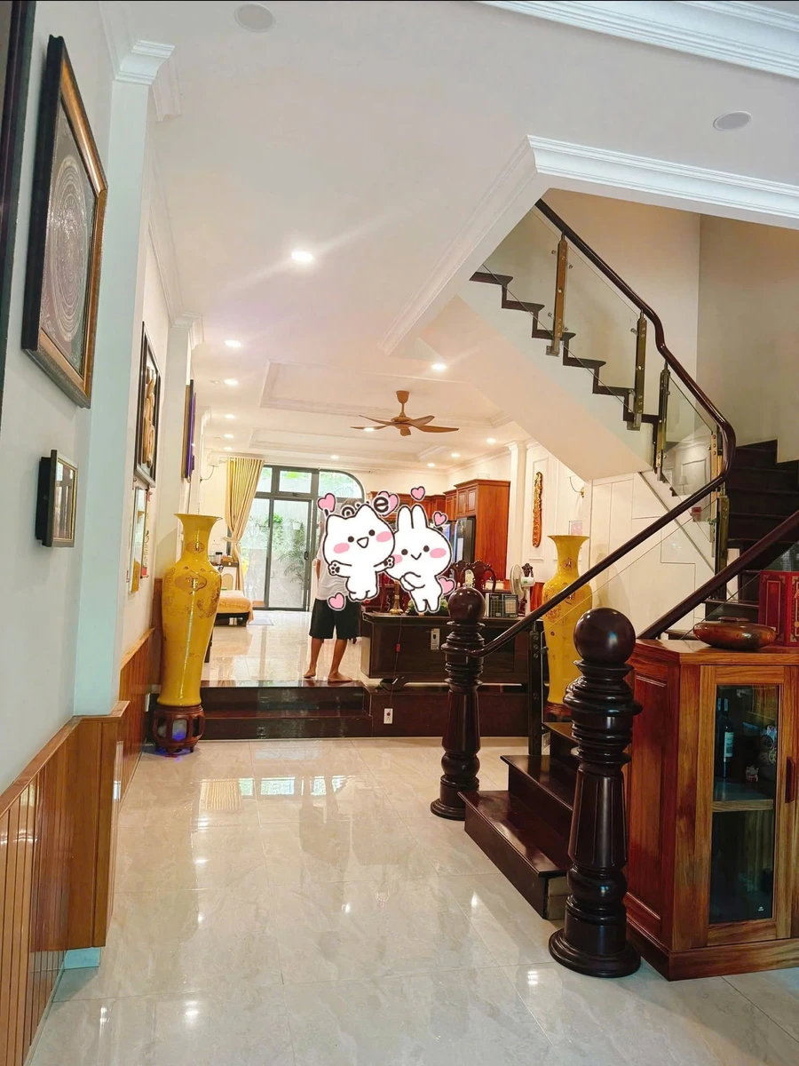Bán nhà 100m2, 1 trệt 2 lầu, 4 phòng, 10,9 tỷ, Thủ Đức - Ảnh thu nhỏ 2