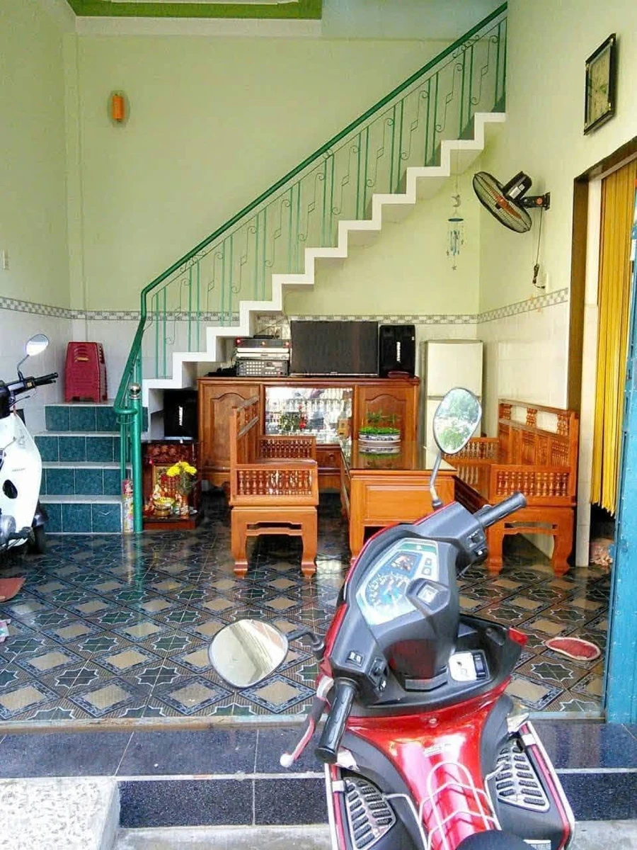 Bán nhà mặt tiền 3 tầng 23m2 Quy Nhơn, giá 3 tỷ 500 triệu - Ảnh thu nhỏ 2