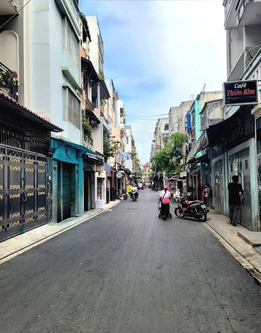 Bán biệt thự 3 tầng 172m² Cách Mạng Tháng 8, Quận 10 - Ảnh 1