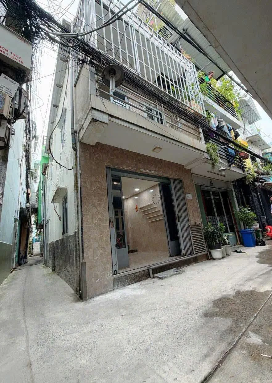 Bán nhà phố Dương Bá Trạc Q.8, 2 PN, 31 m², 4 tỷ - Ảnh 1