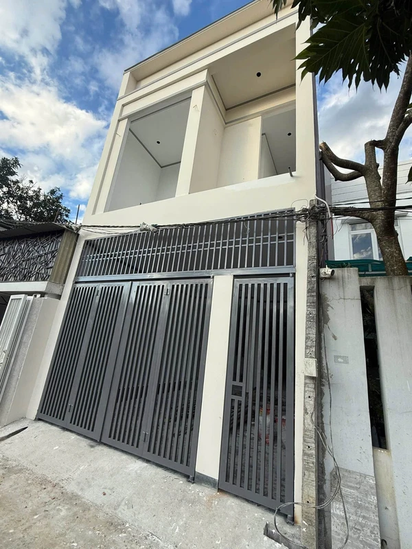 Bán nhà cấp 4 hẻm ô tô 303 Y Wang, diện tích 5x20m, giá 2,55 tỷ