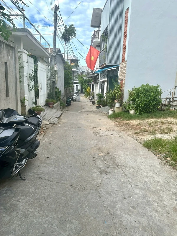 Bán đất kiệt Đồng Khởi, Thủy Xuân, Huế 164,5m2 ngang 8,8m gần mặt tiền