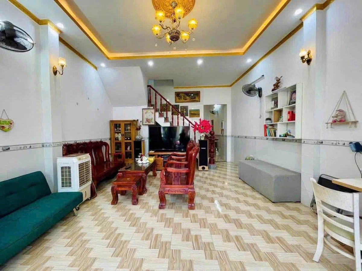Bán nhà 3PN, sân ô tô, giáp chợ, 75m² Bình Chuẩn - Ảnh thu nhỏ 2
