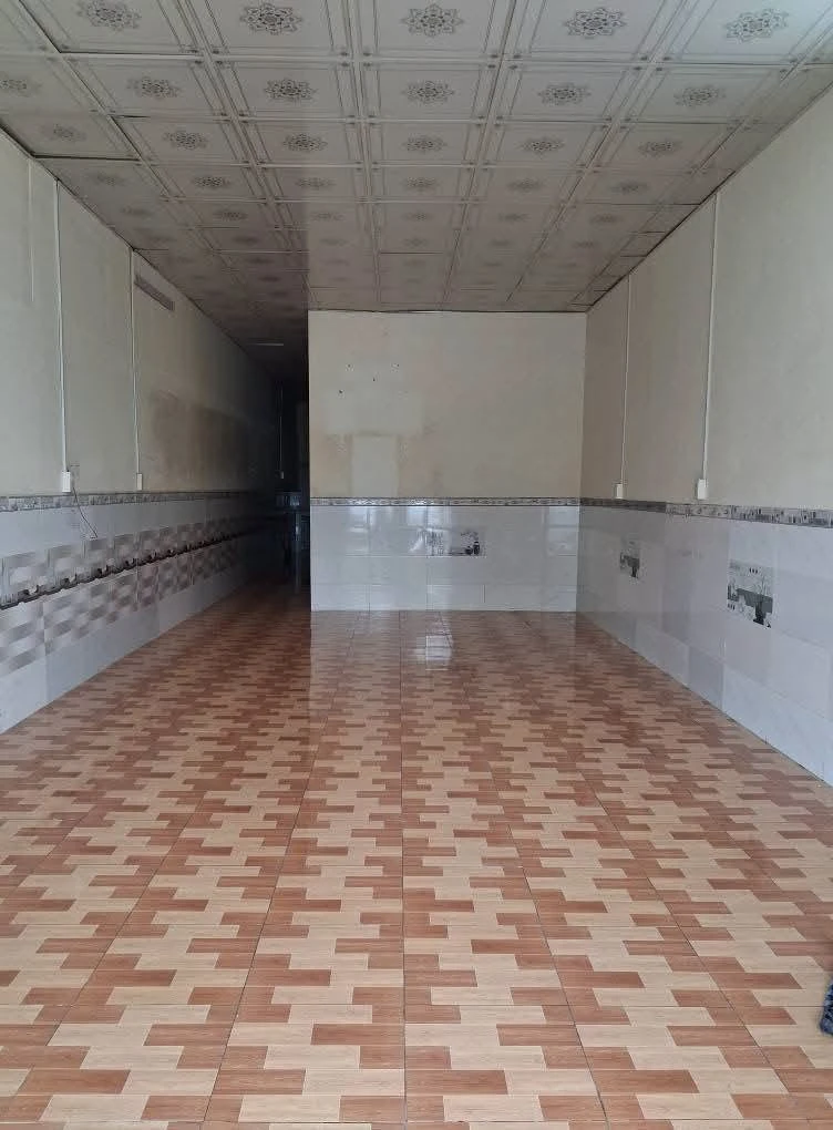 Cho thuê nhà nguyên căn mặt tiền Ngô Gia Tự, Rạch Giá 100m², 5.5 triệu/tháng - Ảnh thu nhỏ 3