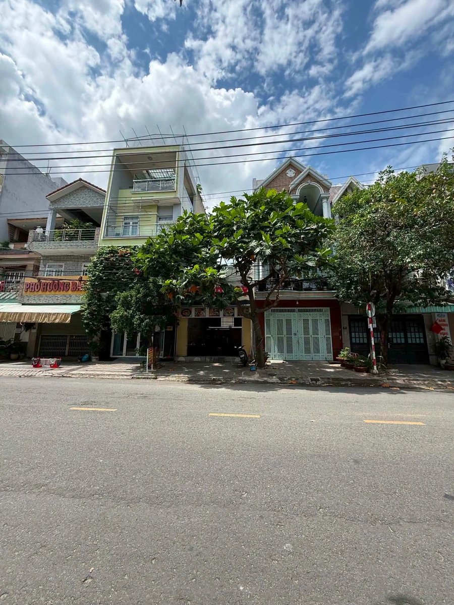 Bán đất mặt tiền Dĩ An 74.5m2 kinh doanh 7 tỷ - Ảnh 1
