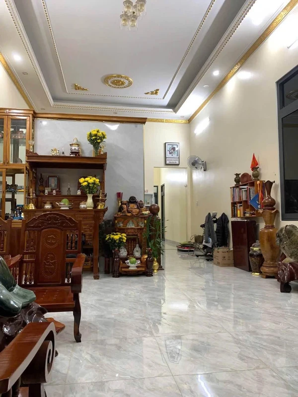 Bán nhà 300m² 3 PN Buôn Ma Thuột 4,5 tỷ