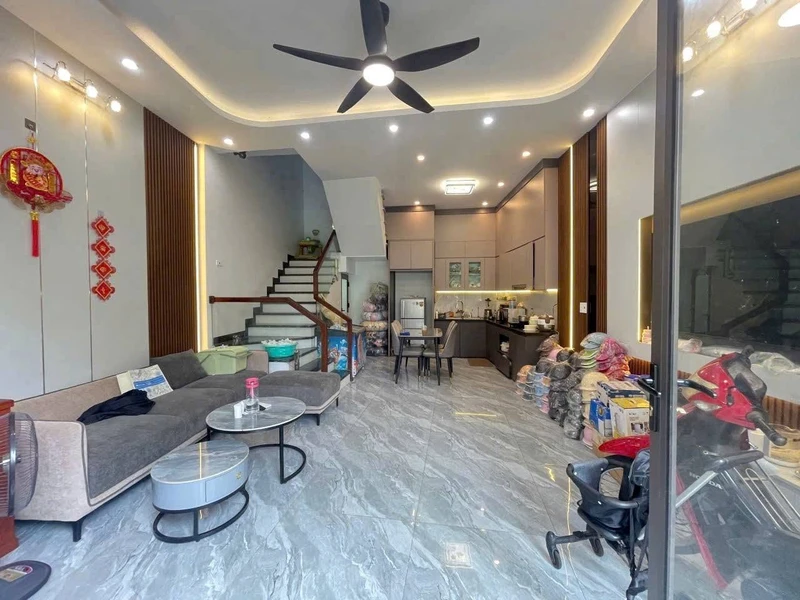 Bán nhà 3 tầng 42m² Vũ Hữu, Hải Phòng, 2 tỷ 150