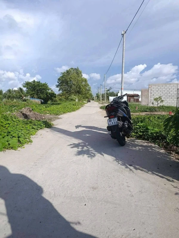 Bán nền đất hẻm ôtô 136,5 m² Trà Vinh 280 triệu sbtct