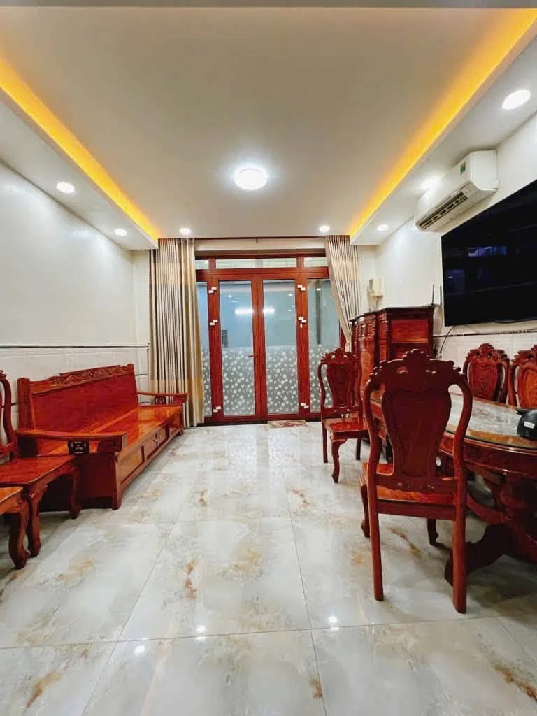 Bán nhà 5 tầng 6PN Quận 4 - 220m2 - 7.999 tỷ - Ảnh thu nhỏ 2
