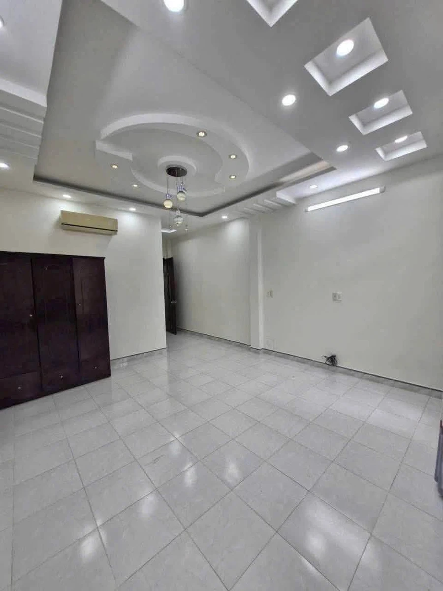 Cho thuê nhà mặt tiền 6 phòng ngủ Bờ Bao Tân Thắng, Tân Phú - Ảnh thu nhỏ 2