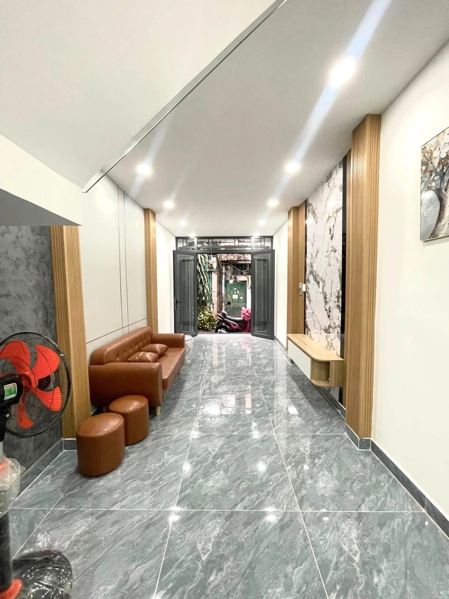 Bán nhà hẻm xe hơi 60m2 Tỉnh Lộ 10 gần Aeon Mall Bình Tân, giá 4,9 tỷ - Ảnh thu nhỏ 2