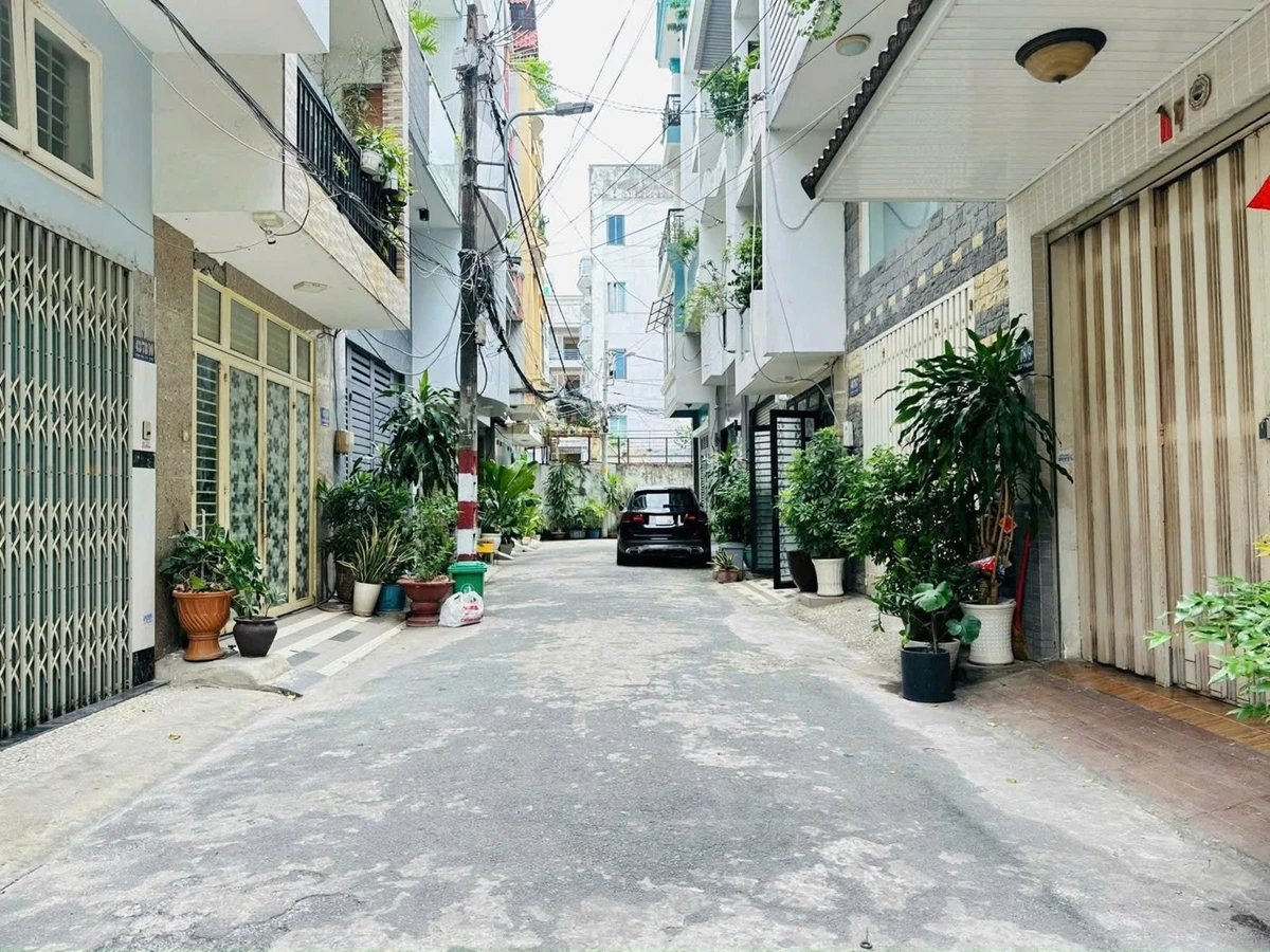 Bán nhà mặt tiền hẻm Cộng Hoà, 50m2, 4 tầng, 10,5 tỷ - Ảnh thu nhỏ 2