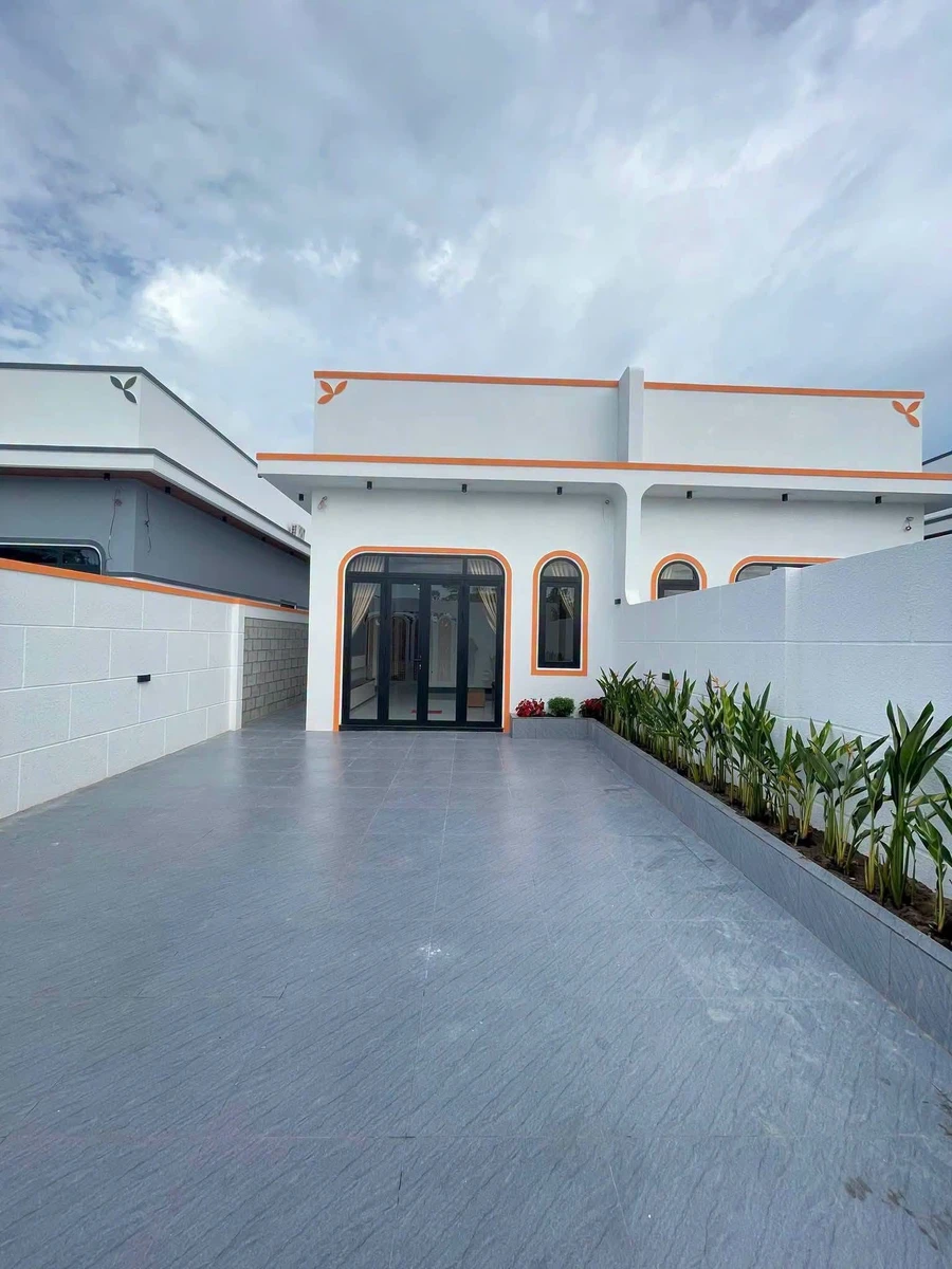 Bán nhà vườn 3PN nội thất đầy đủ 318m2 Rạch Giá 2.95 tỷ - Ảnh thu nhỏ 5
