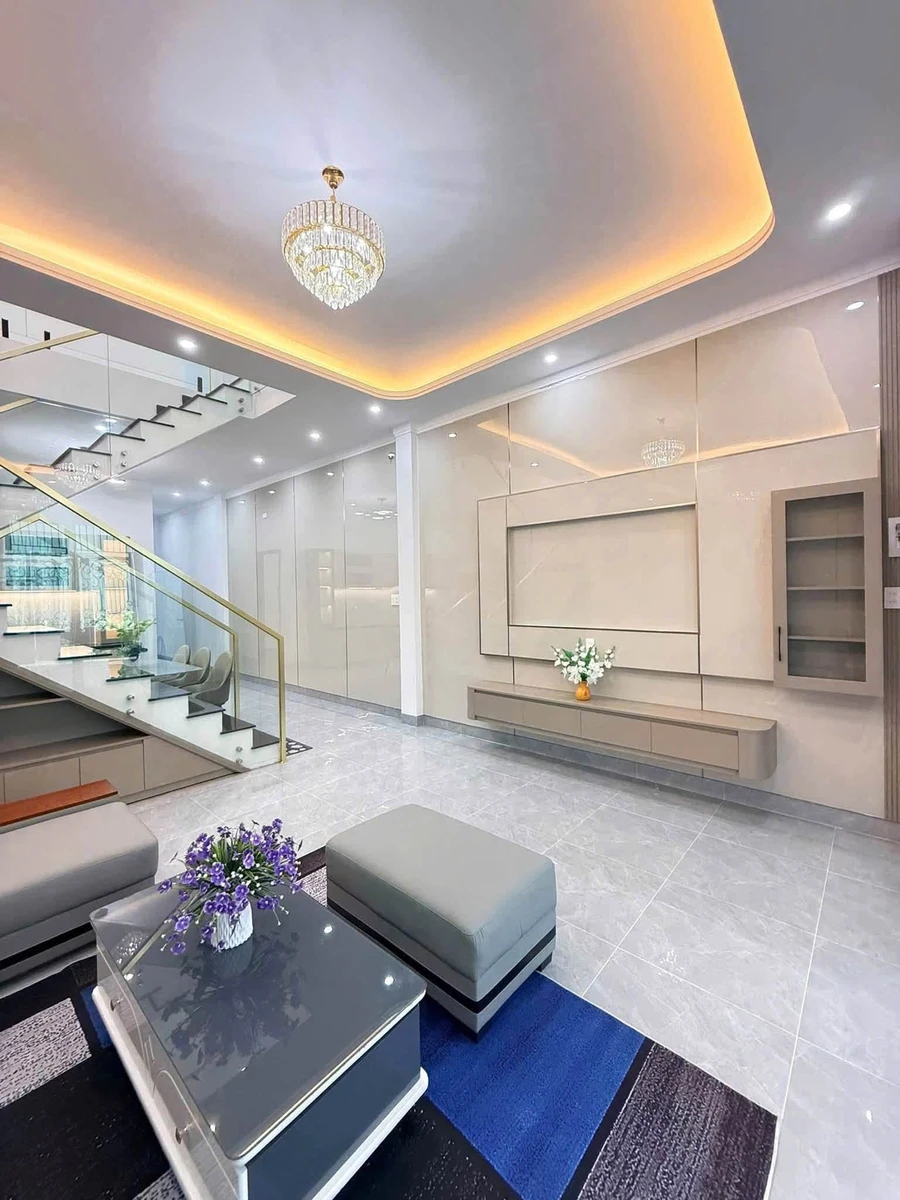 Bán nhà mới 5x19m, 3 phòng ngủ, hẻm chính 580 Lý Thái Tổ, giá 2,45 tỷ - Ảnh thu nhỏ 4