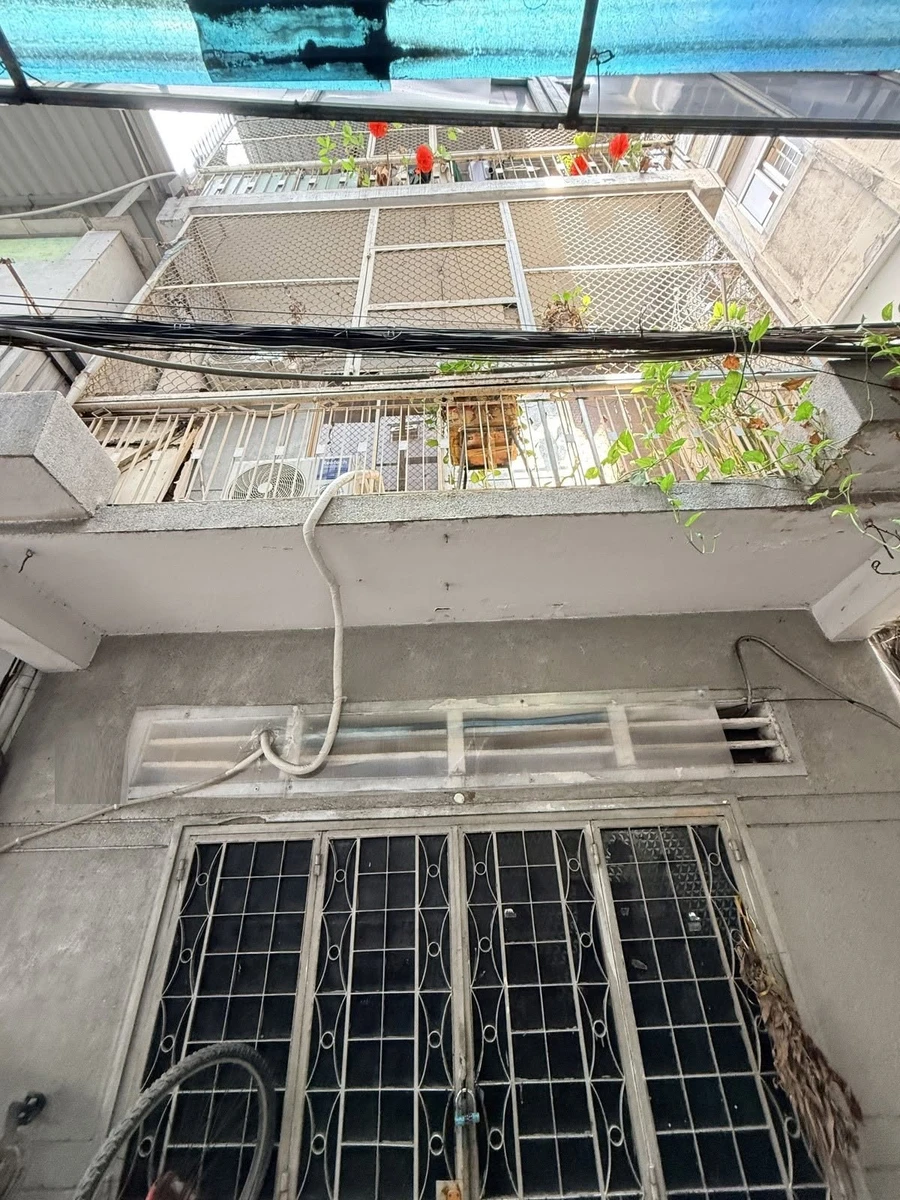 Bán nhà hẻm 3m Bến Chương Dương, Quận 1, 31m², 3 tầng 3PN, nhỉnh 8 tỷ - Ảnh 1