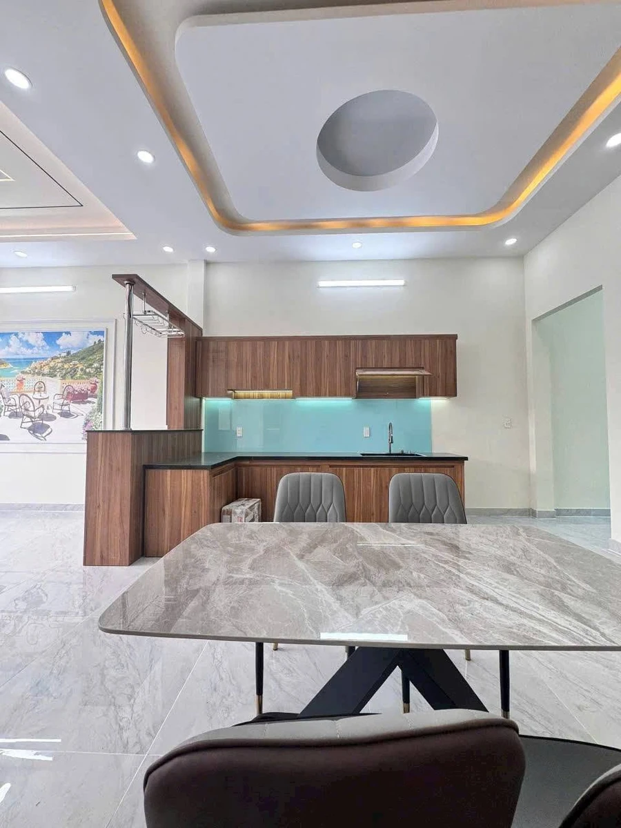 Bán nhà mặt tiền 5x28.5m, 3PN, có hồ bơi, Hóc Môn - Ảnh thu nhỏ 4