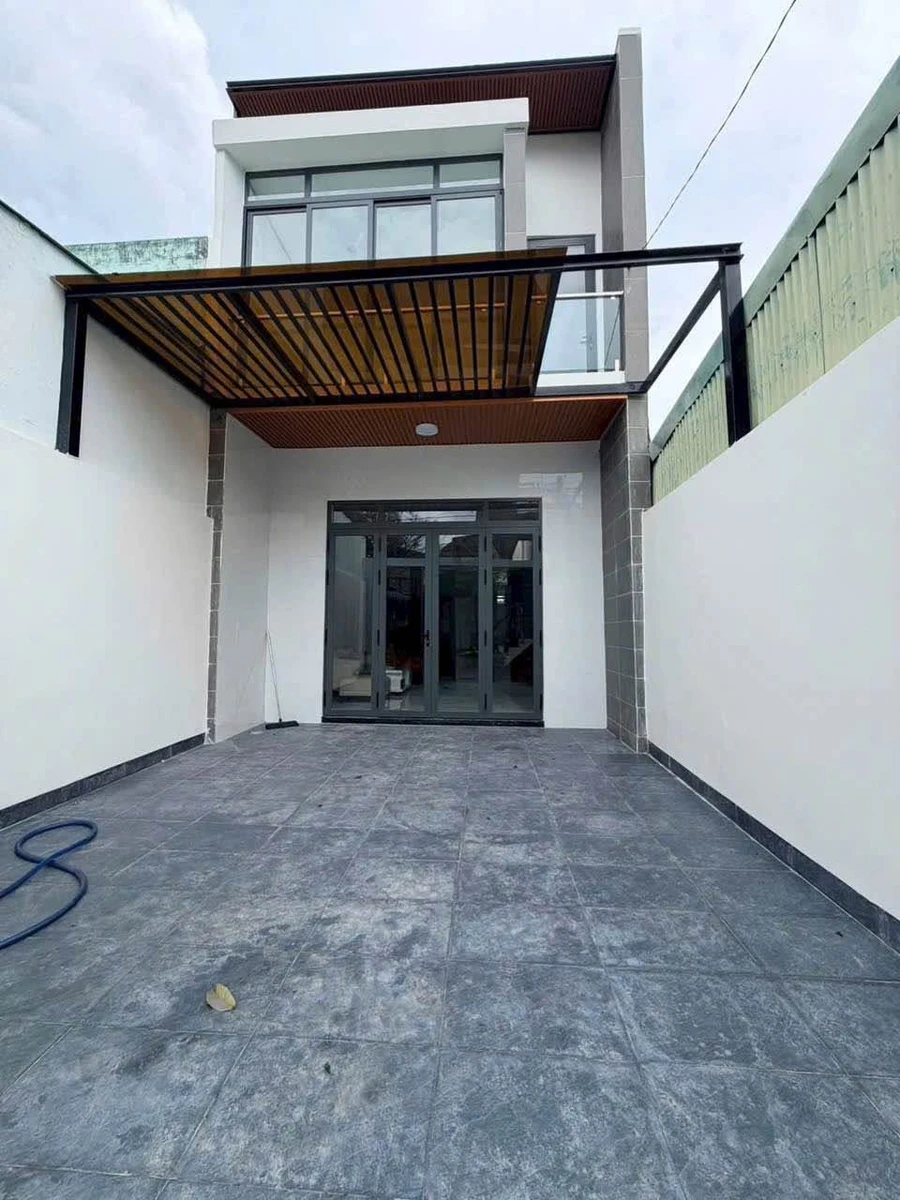 Bán nhà 1 trệt 1 lầu 105m² gần Đại học Công Nghệ Bình Dương - Ảnh thu nhỏ 2