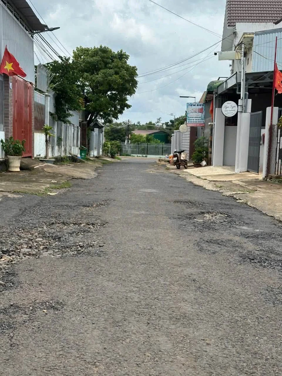 Bán đất mặt tiền Nguyễn Đình Hoàng, Bình Tân, 135m2, 4,5 tỷ - Ảnh thu nhỏ 2
