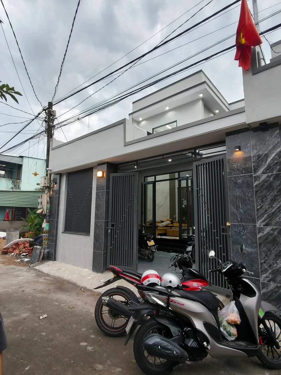Bán nhà phố 4 phòng ngủ 104 m2 Long Thành Đồng Nai - Ảnh thu nhỏ 2