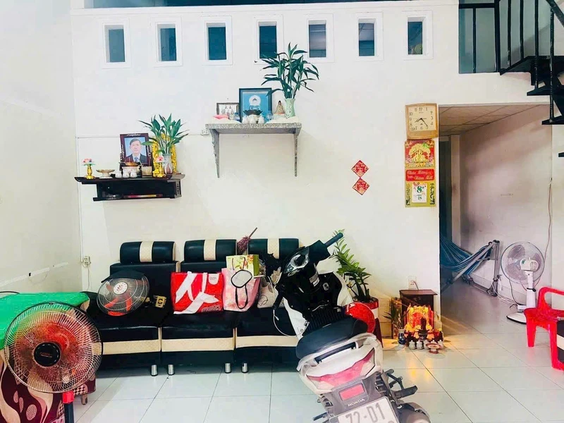 Bán nhà mặt tiền kinh doanh 60m2 3 tỷ 350 triệu Bà Rịa