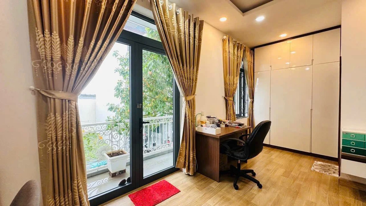 Cho thuê nhà 4 tầng 60m2, 4 phòng ngủ, đầy đủ nội thất tại VCN Phước Long 1, Nha Trang - Ảnh thu nhỏ 2