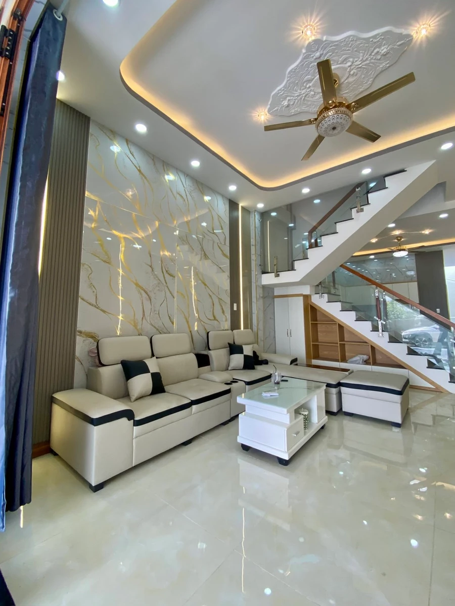 Bán nhà mới xây 1 trệt 1 lầu 4PN 3WC sổ riêng, 4,5x25m gần thị trấn Đức Hòa, Long An - Ảnh thu nhỏ 2