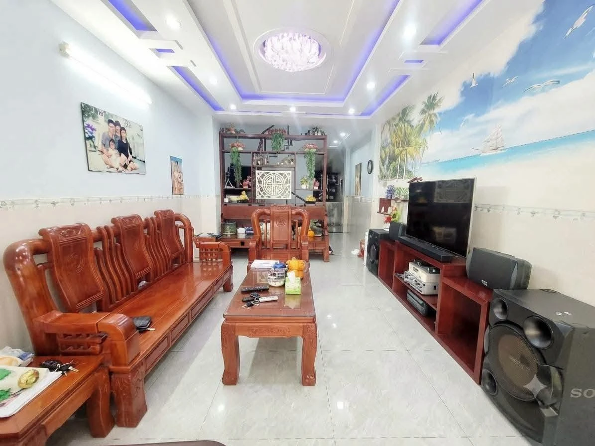 Bán nhà 4 tầng 4.2x21m hẻm 4m thông đường Nguyễn Hồng Đào, Tân Bình giá 11,3 tỷ - Ảnh thu nhỏ 2