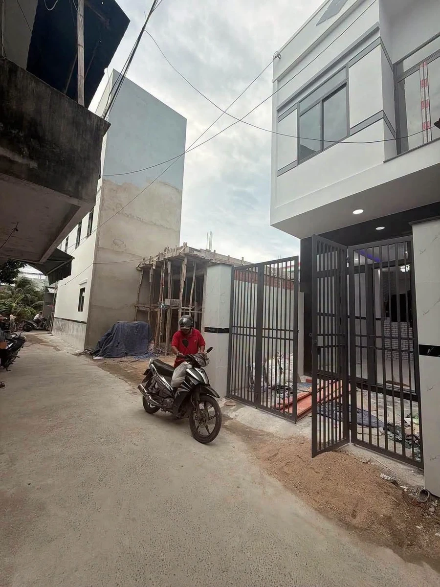 Nhà hẻm bán Hoàng Văn Thụ Quy Nhơn 61m2, 3 phòng ngủ - Ảnh 1
