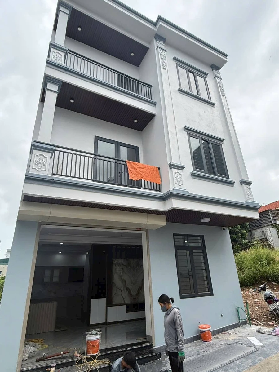 Bán nhà Cao Xanh Hạ Long 69.8m2 3 phòng ngủ giá 3.95 tỷ - Ảnh thu nhỏ 2