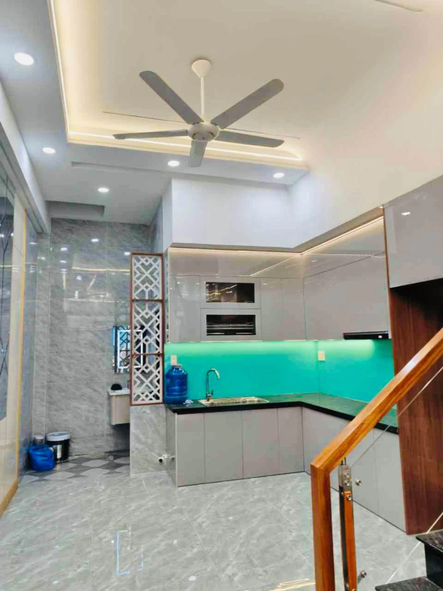 Bán nhà 4 tầng 60m² đường 10m khu Chiêu Liêu, Dĩ An, giá 5,3 tỷ - Ảnh thu nhỏ 3