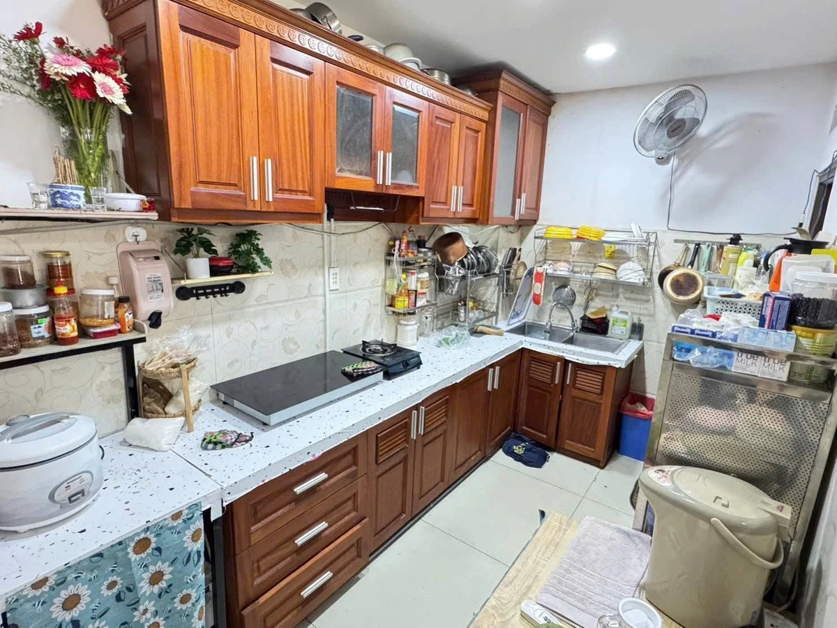 Nhà mặt tiền nội bộ Tân Phú 5,5×10m giá 5,9 tỷ - Ảnh 1