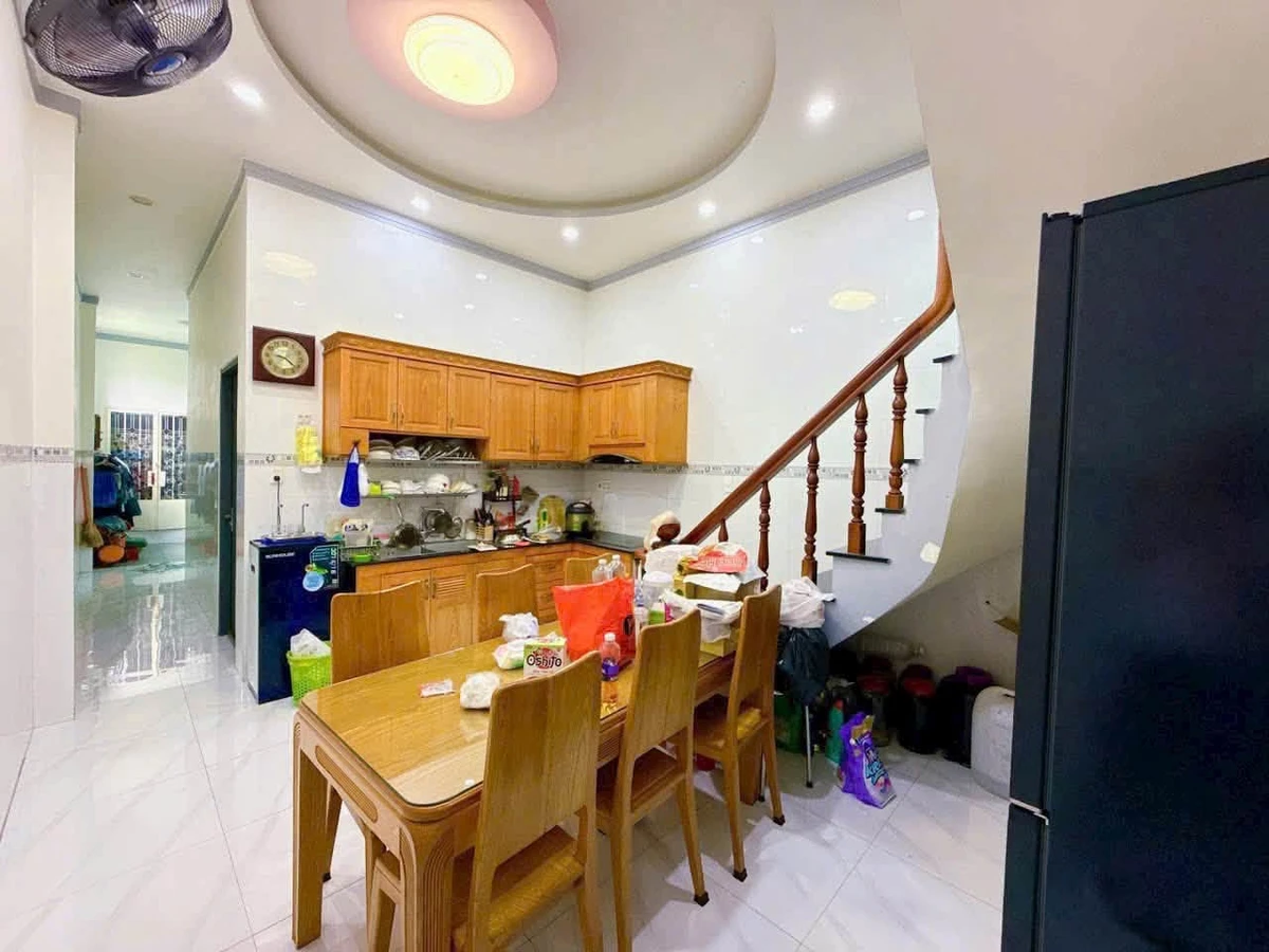 Bán nhà 1 trệt 1 lầu Tân Hiệp, 112m², 5PN, 4.55 tỷ - Ảnh thu nhỏ 3