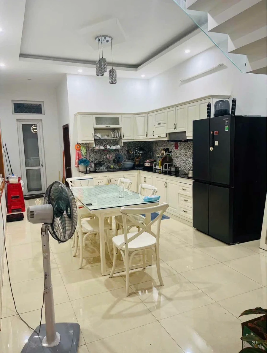 Bán nhà 1 trệt 3 lầu 4x18m KDC D2D đường Võ Thị Sáu, Phường Thống Nhất, Biên Hòa, Đồng Nai - Ảnh thu nhỏ 3