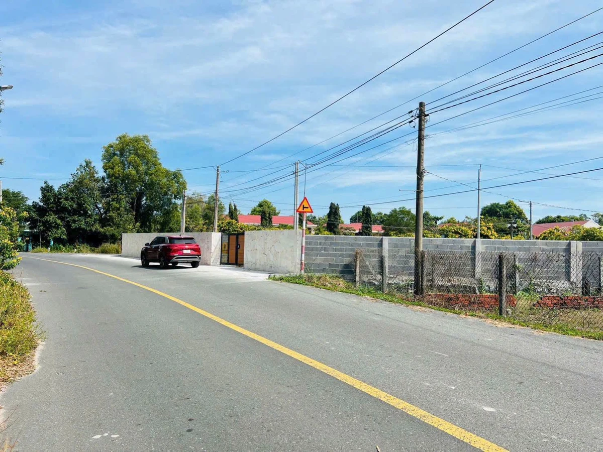 Bán đất 1865m2 Phước Hải, cách biển 3km, giá 7.5 tỷ - Ảnh thu nhỏ 2