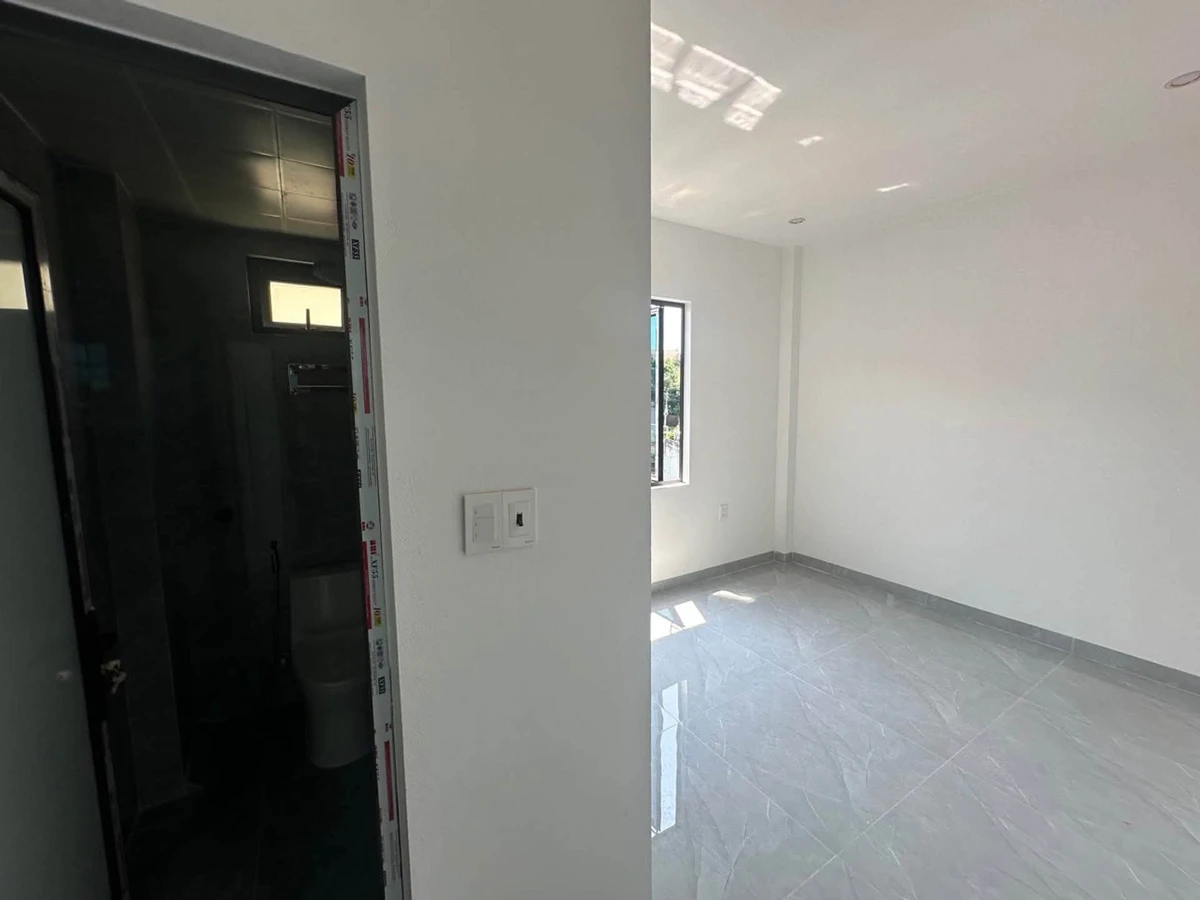 Bán nhà cột 5, 50m2, 3 tầng, 2.2 tỷ - Ảnh thu nhỏ 2