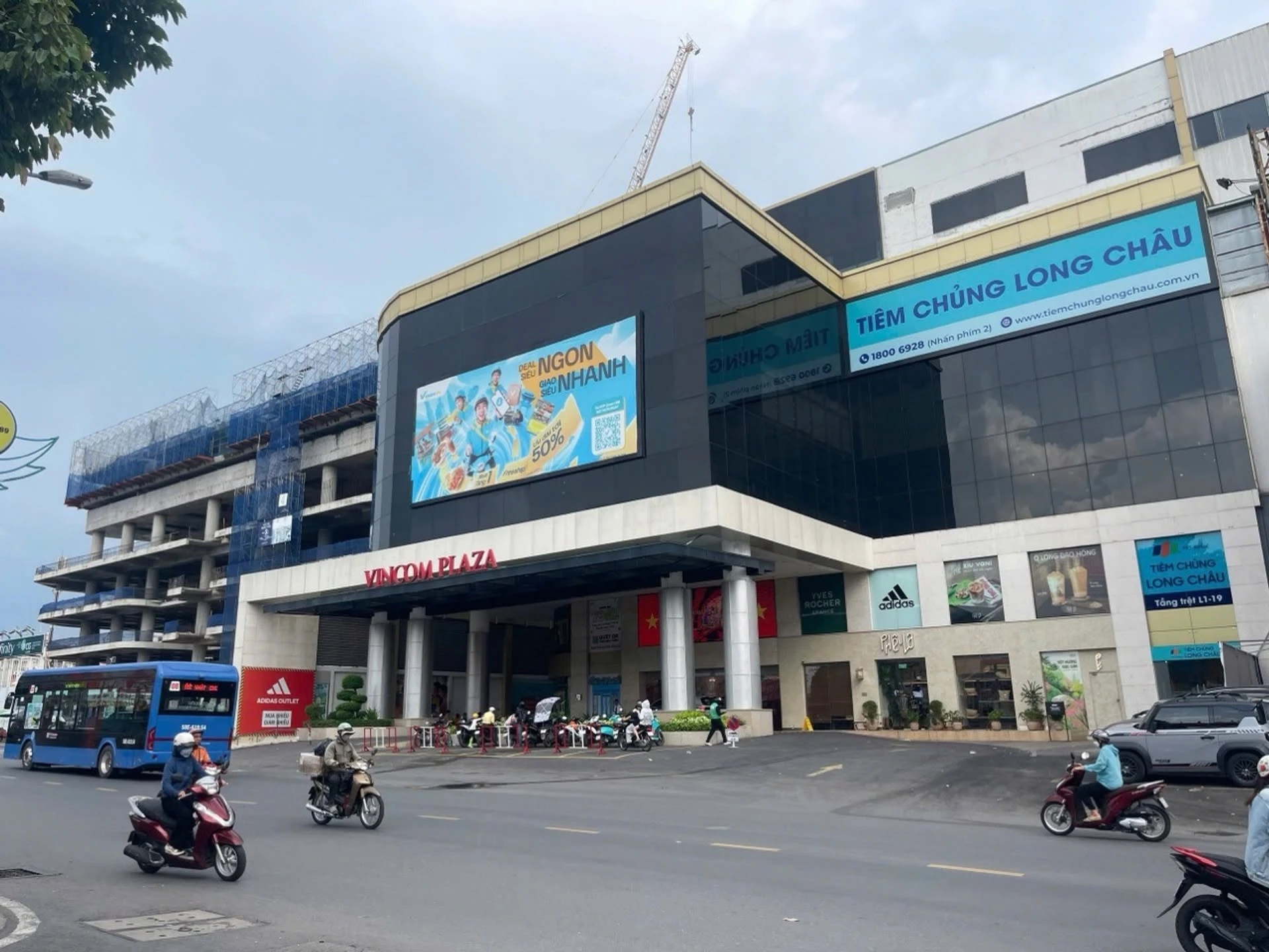 Bán căn hộ dịch vụ 7 phòng 4 tầng 52,7m² đường Số 5, Thủ Đức, giá 5,5 tỷ - Ảnh 1
