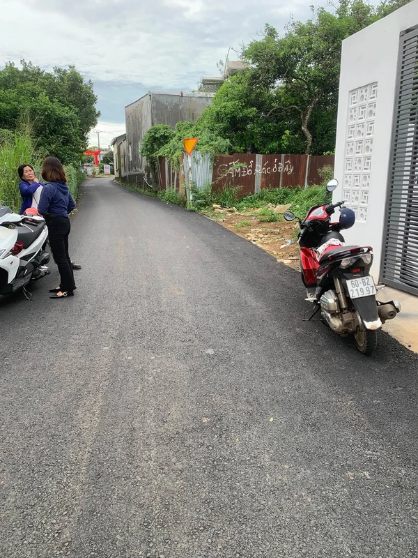Bán đất mặt tiền 90m2 gần cầu Lê Thanh Nghị, Quận 1 46km