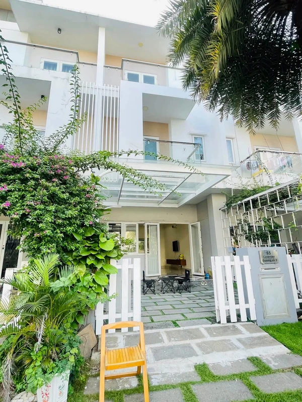Bán nhà Q9 100m2 10,5 tỷ khu Melosa
