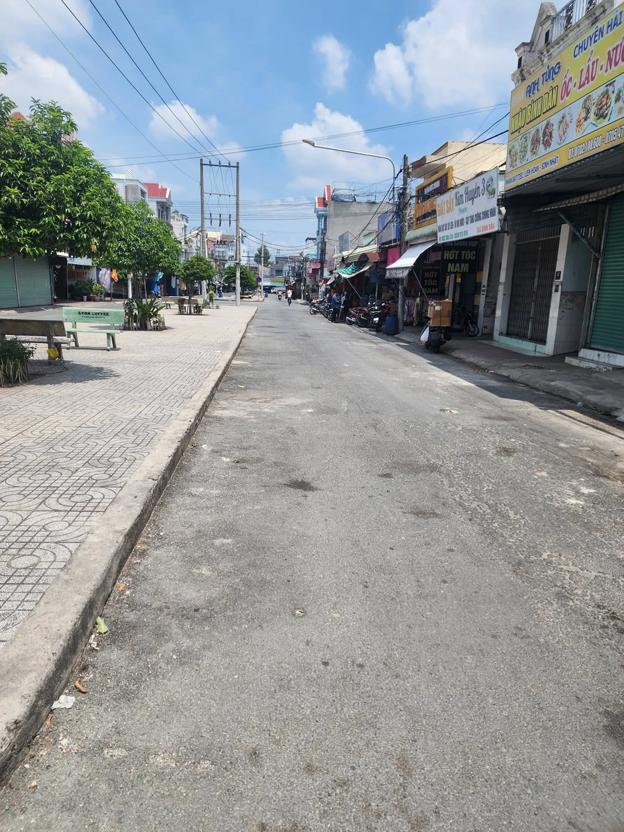 Bán dãy trọ 1 kiot + 5 phòng 150m2 KDC 434 Bình Hòa, Thuận An, giá 7,3 tỷ - Ảnh 1