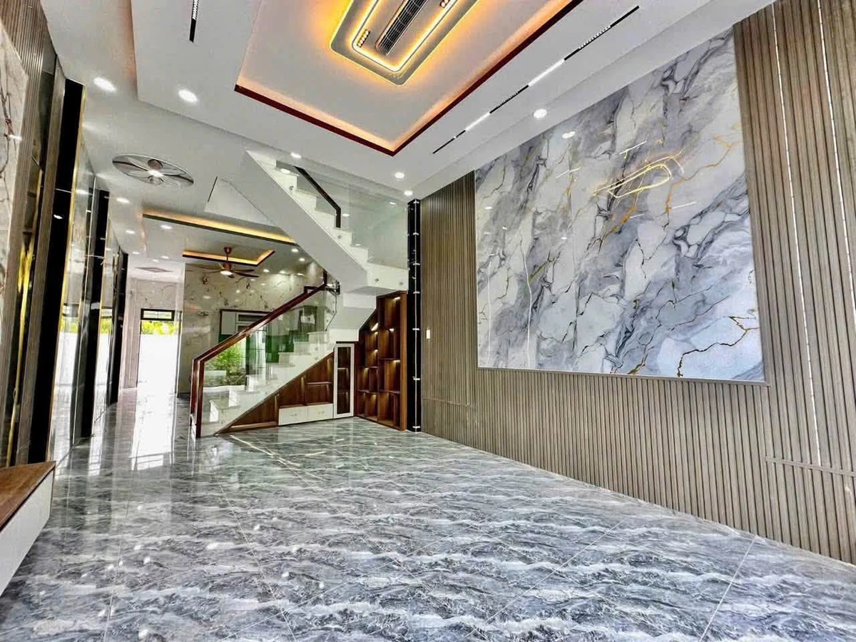 Bán nhà 1 trệt 1 lầu 100m2, 4PN 3WC, giá 2,9 tỷ tại Cần Giuộc, Long An - Ảnh thu nhỏ 4