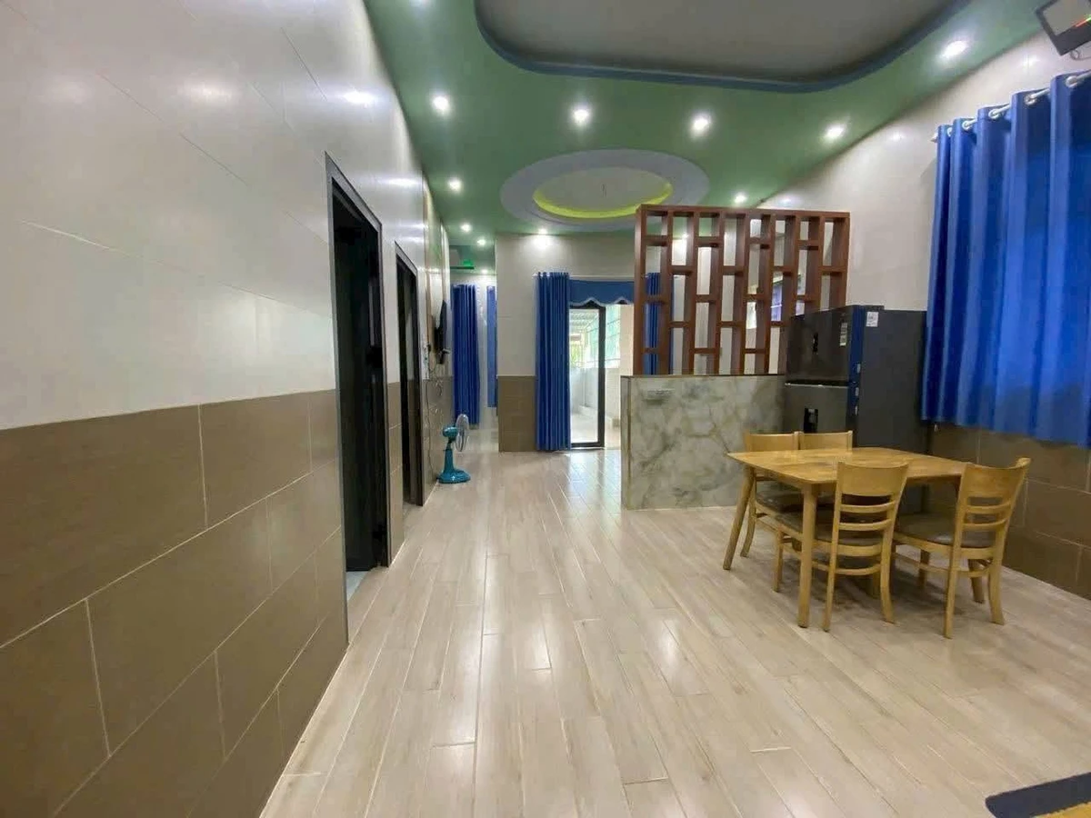 Bán nhà cấp 4 Hòa Long, TP Bà Rịa, 150m2, 2 phòng ngủ, giá 2,4 tỷ - Ảnh thu nhỏ 2
