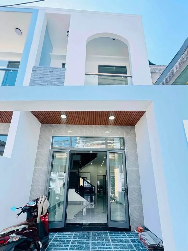 Bán nhà 3 tầng 68m2 Nguyễn Công Phương, Quảng Ngãi 1 tỷ 700 triệu