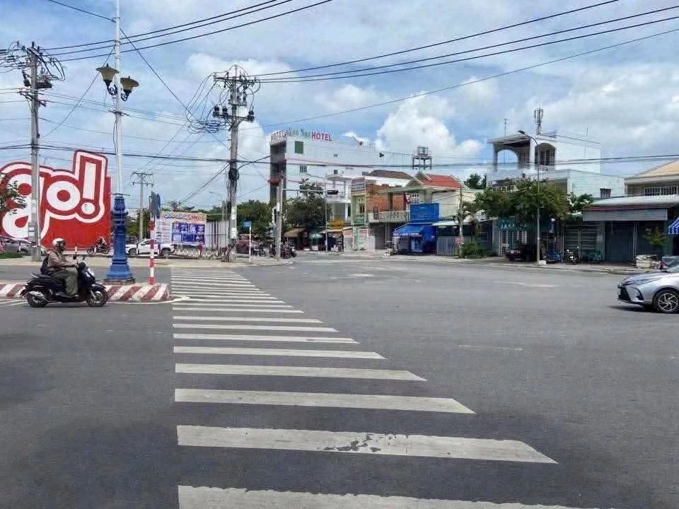 Bán nhà cấp 4 mặt tiền Lạc Long Quân, Tây Ninh, 163m² - Ảnh thu nhỏ 2