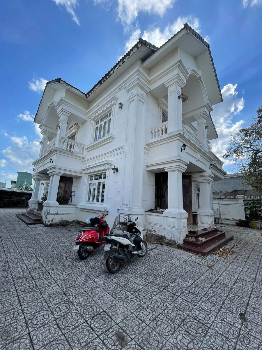 Bán đất mặt tiền Hoàng Quốc Việt An Bình Cần Thơ 2.308m² - 95 tỷ - Ảnh 1
